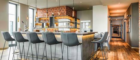 Bar (en la propiedad)