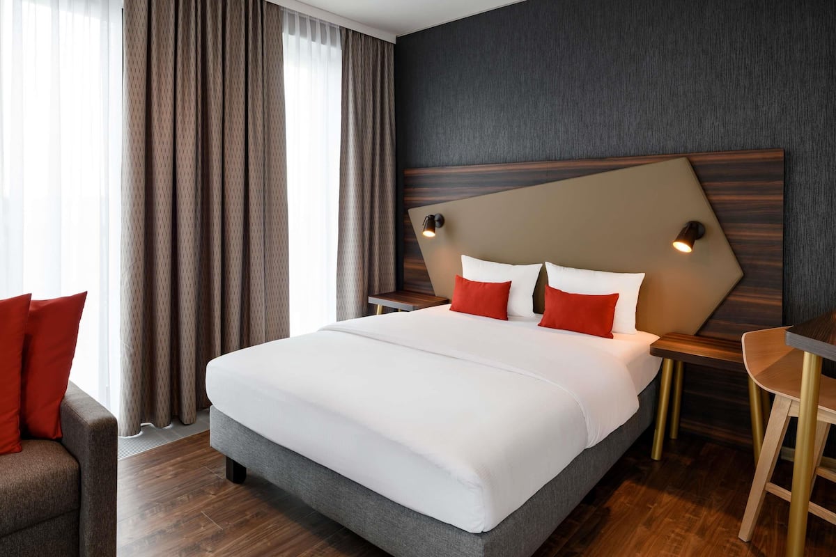 Studio, 2 Double Beds