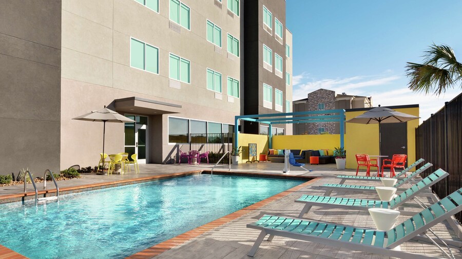 Tru by Hilton Houston Webster NASA