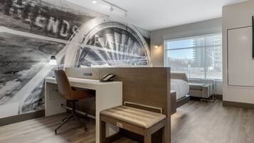 Premium bedding, in-room safe, desk, laptop workspace