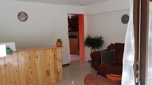 Reception - Moras Place B&B - Hostel (Monteverde)