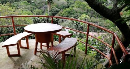 Moras Place B&B - Hostel