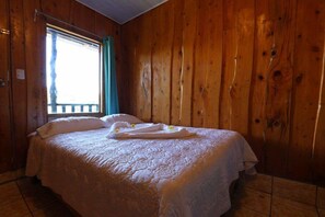 Iron/ironing board, free WiFi, bed sheets - Moras Place B&B - Hostel (Monteverde)