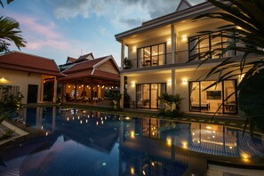 Front of property – evening/night