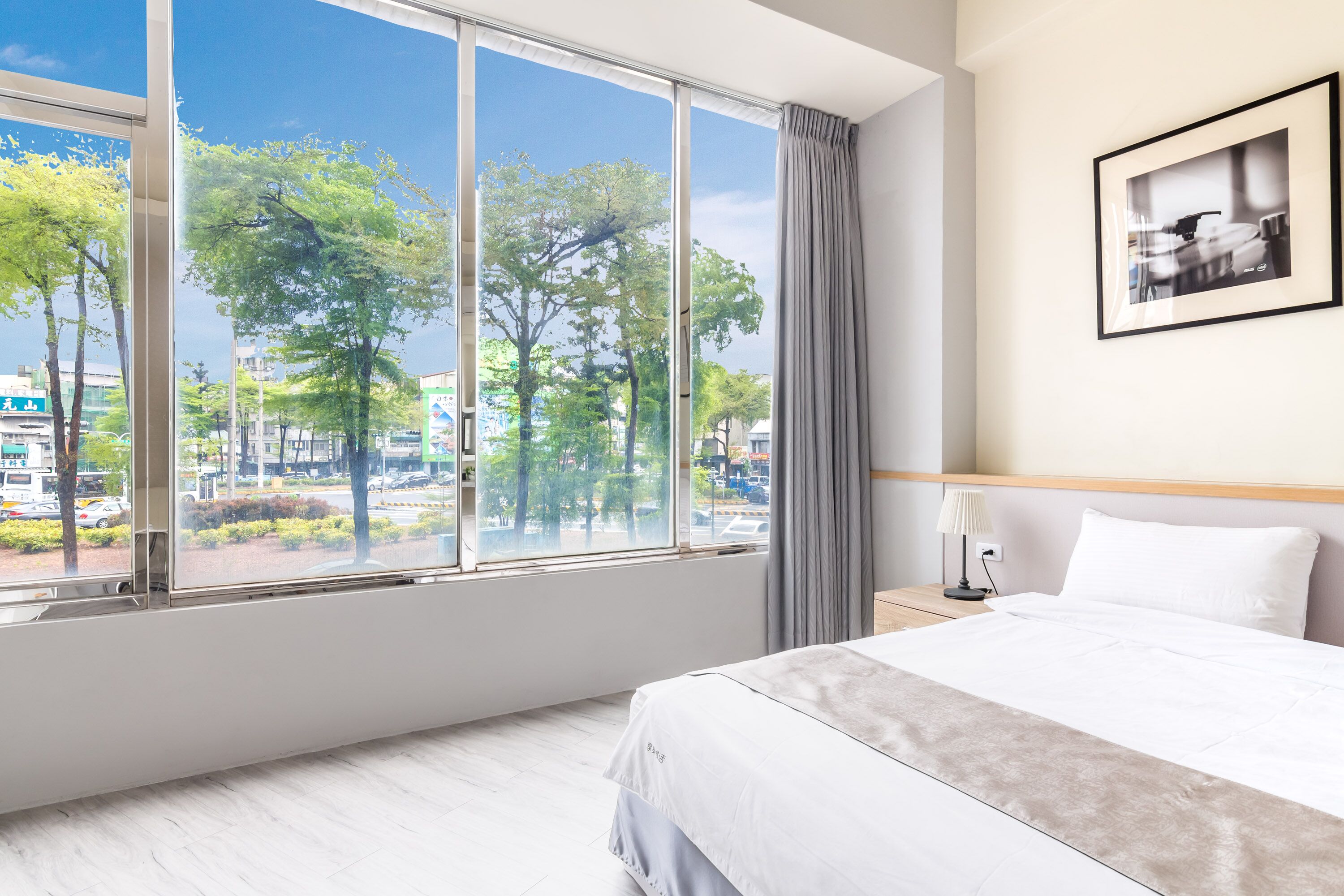 Classic Double Room | Lobby