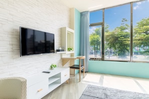 Superior Double Room | 1 bedroom, premium bedding, desk, soundproofing - Good Time Warm Home (Tainan)