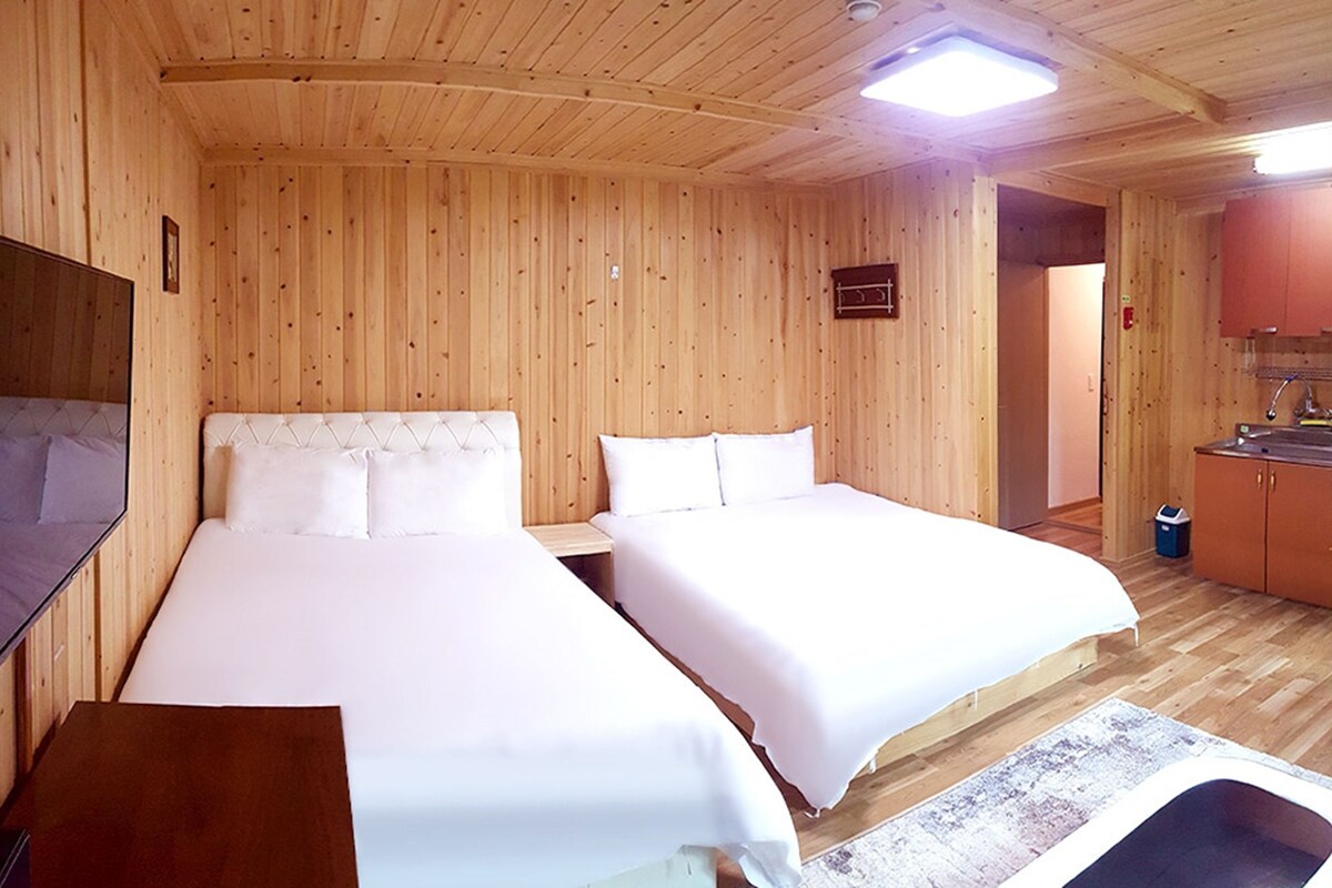 Sistema de insonorización, wifi gratis y ropa de cama 