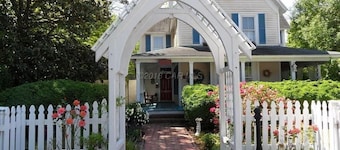 Princess Anne Book Lovers Inn