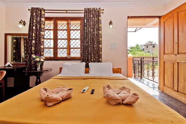 In-room safe, blackout curtains, free WiFi, bed sheets