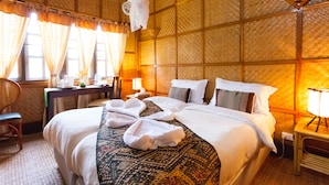 ห้องสแตนดาร์ด, เตียงเดี่ยว 2 เตียง | โต๊ะทำงาน, Wi-Fi ฟรี, ห้องพักตกแต่งอย่างมีเอกลักษณ์, ตกแต่งพิเศษโดยเฉพาะ