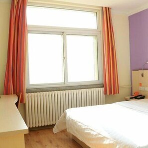 Room - 7 Days Inn (Huludao)