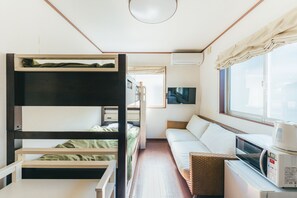 Comfort Twin Room | Iron/ironing board, free WiFi, bed sheets - Guest House SHIBAFU KAMAKURA HASE (Kamakura)