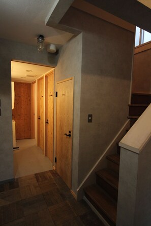 Shower, free toiletries, hair dryer, slippers