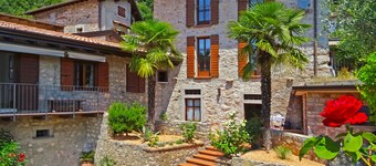 Casa Cortili Summer Lake view