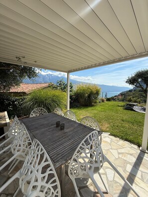 Outdoor dining - Casa Cortili Summer Lake view (Tremosine)