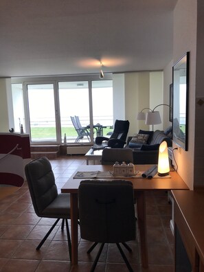 Imagen sin descripción, 3 de 27, botón