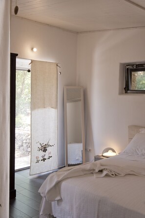 Studio Desain, pemandangan taman (Casa di Ravel) | 1 kamar tidur, minibar, brankas, dan kedap suara