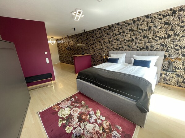 Design Studio Suite, City View | 1 bedroom, premium bedding, individually decorated - Design Apartment Catch Me If You Can (Freiburg im Breisgau)