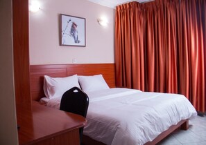 Premium bedding, rollaway beds, free WiFi