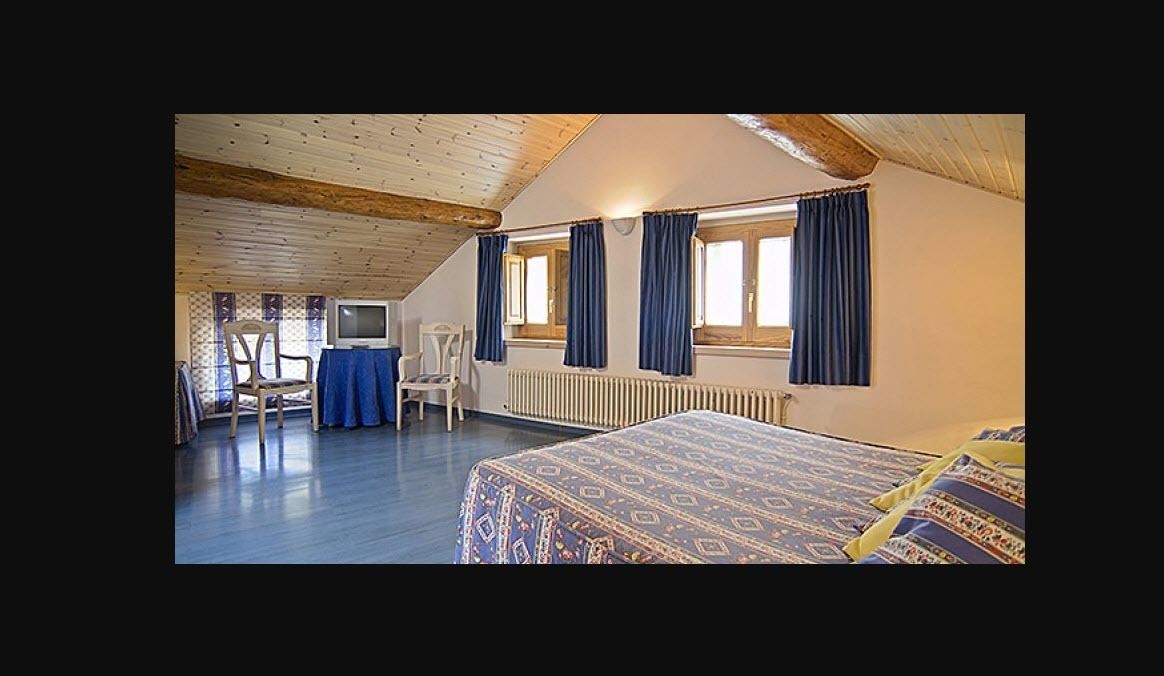 family quadruple room (2 adults + 2 kids) | premium bedding, in-room safe, free wifi, bed sheets