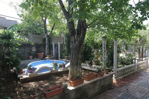 Double Room, Non Smoking, Courtyard View | Children’s pool - Guest House Caucasus (Kutaisi)