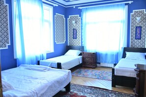 Premium bedding, laptop workspace, blackout curtains, soundproofing - Guest House Caucasus (Kutaisi)