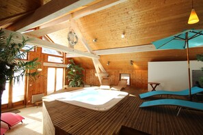 Indoor spa tub - Hotel Panoramic Village - La Grave (La Grave)