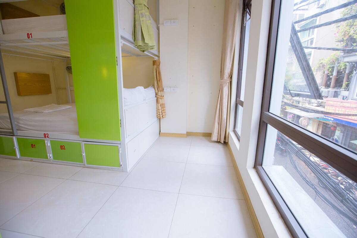 Double bed in Mixed Dorm | WiFi (free)