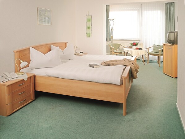 Free cots/infant beds, free WiFi, bed sheets