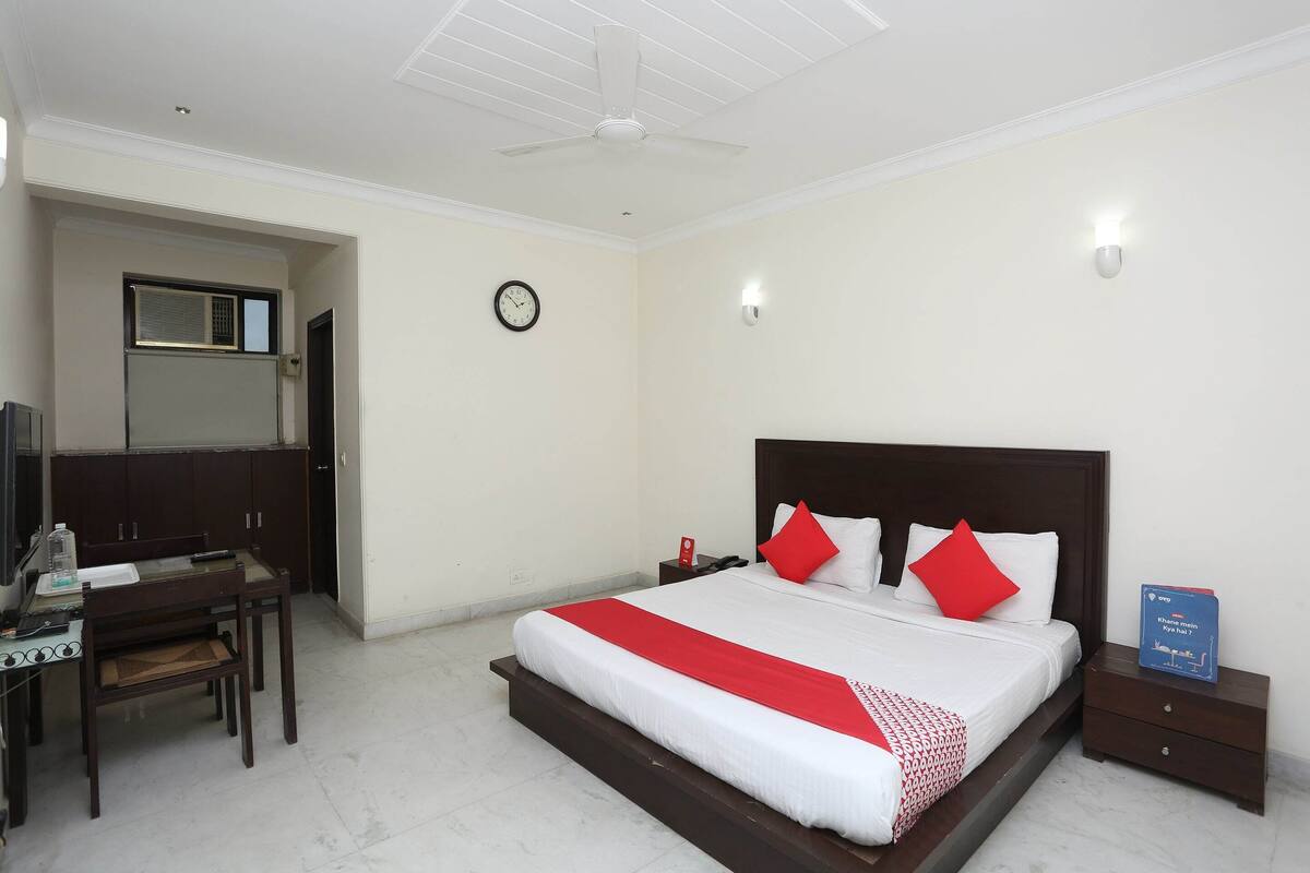 Double or Twin Room | Free WiFi, bed sheets