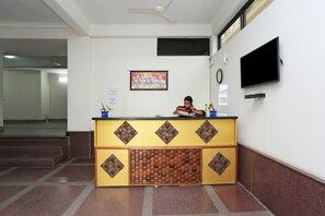Reception - OYO 15822 Ryan Residency (Gurugram)