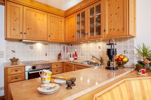 Apartment | Private kitchen