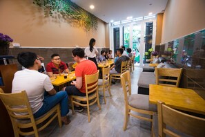Exterior detail - Language Exchange Hostel 1 (Ho Chi Minh City)