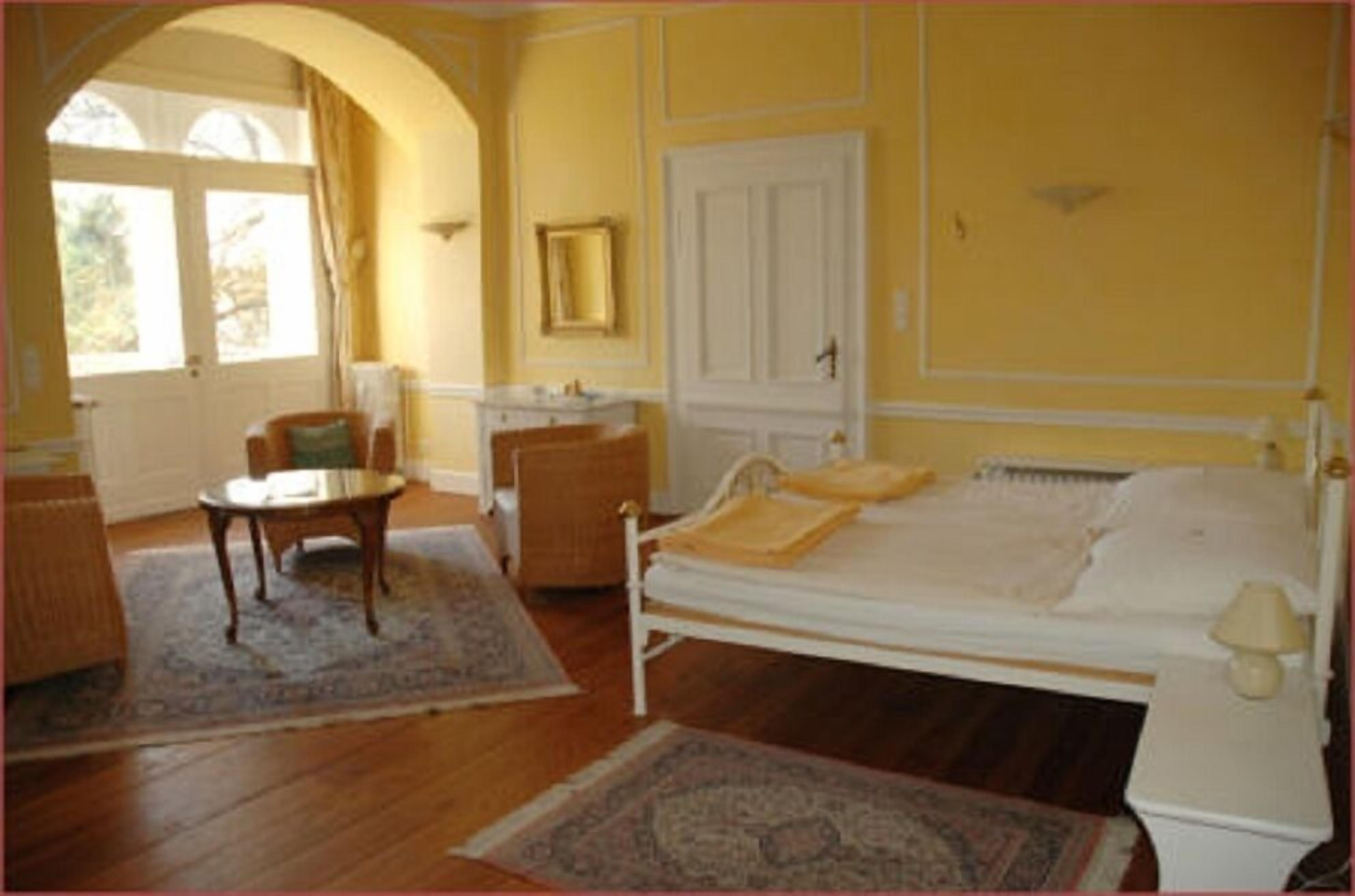suite (luisensuite) | individually decorated, individually furnished, free wifi, bed sheets