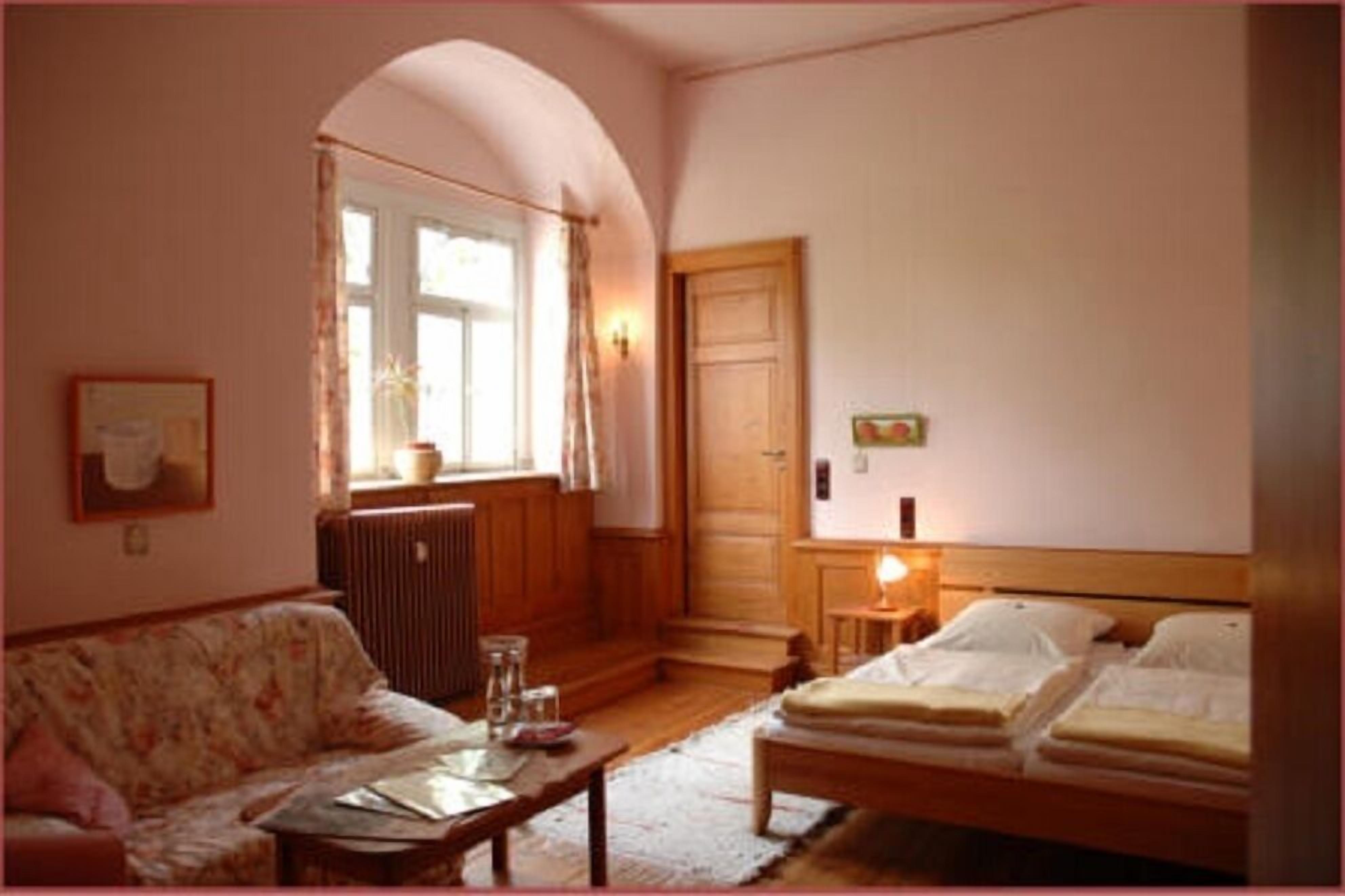 individually decorated, individually furnished, free wifi, bed sheets