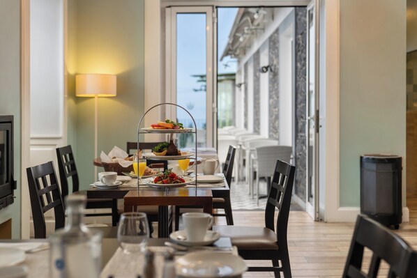 Daily continental breakfast (EUR 15 per person) - Babosas Village by Our Madeira (Funchal)