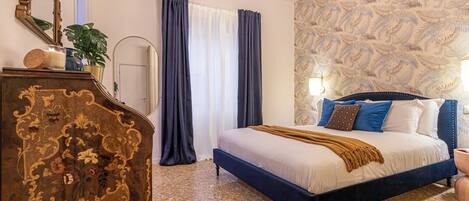 Apartment, 2 Bedrooms | 1 bedroom, down comforters, iron/ironing board, cribs (surcharge)