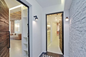 1 chambre, rideaux occultants, fer et planche Ă repasser