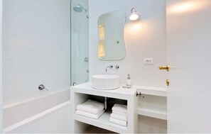 Bathroom - Elegant flat for 8 near Colosseum (Rome)