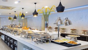 Concierge desk - Trum Hotel Nha Trang (Nha Trang)