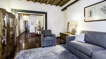 Apartment, 2Â Schlafzimmer, Nichtraucher | Wohnbereich | Flachbildfernseher