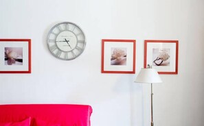 Apartamento, 1 quarto, sacada | Sala de estar | TV LCD