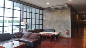 Unclassified image, 3 of 24, button - One Four Seven Hotel & Snooker Bar (Rayong)