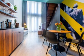 1 bedroom, in-room safe, desk, free cots/infant beds