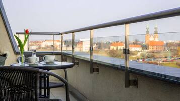 In-room safe, desk, free cribs/infant beds, free WiFi