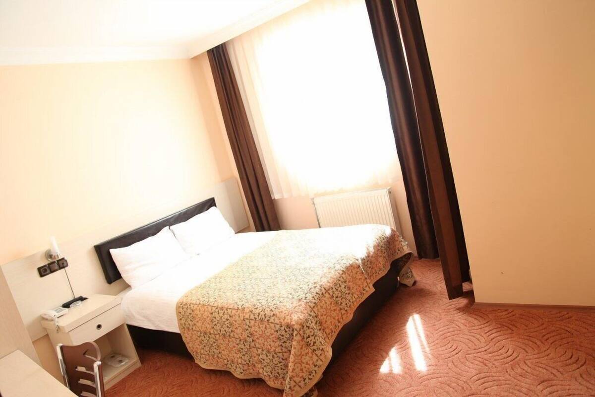 minibar, in-room safe, desk, blackout curtains