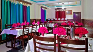 Dining - Hotel Vikrant Inn (Manali)