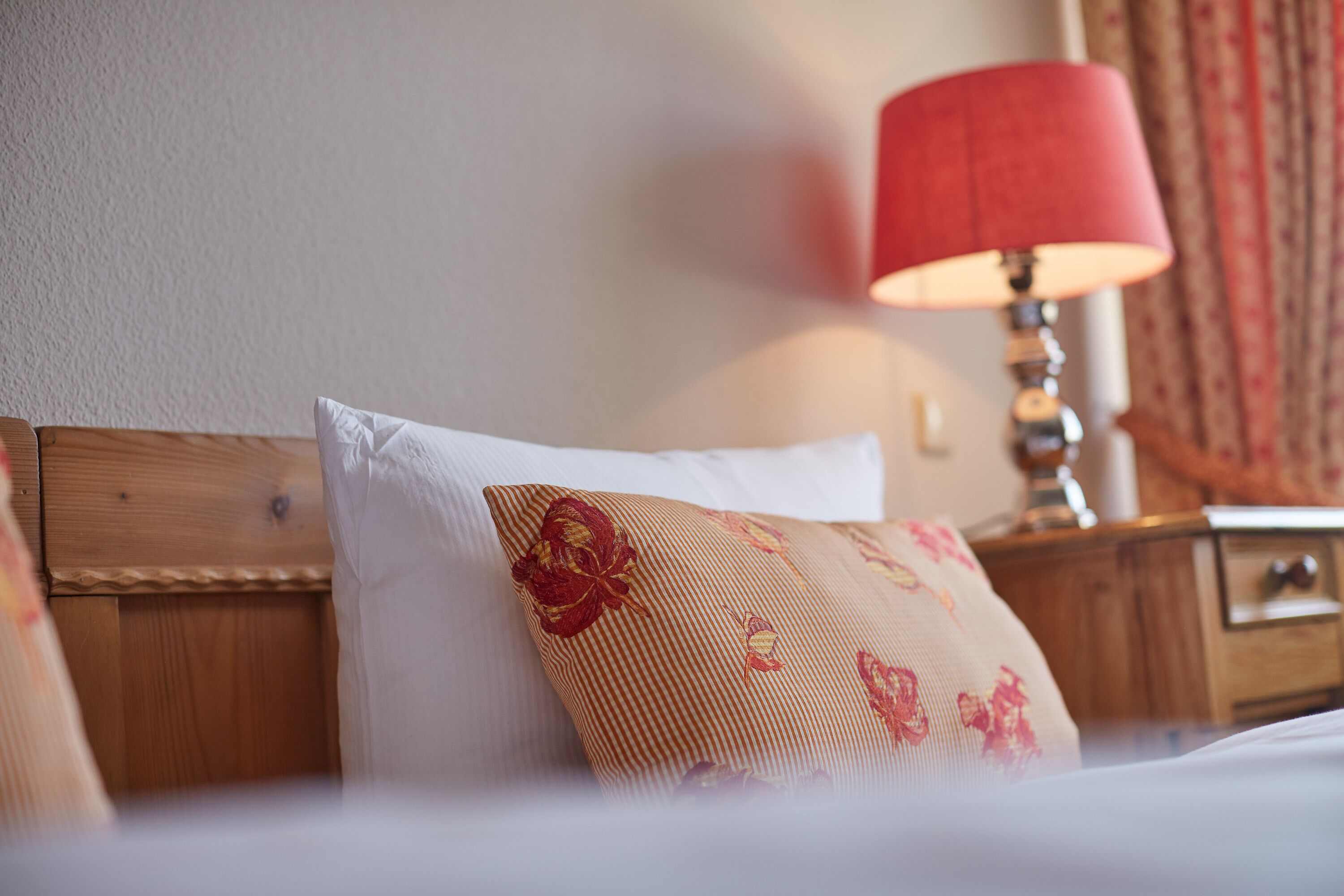 double room | hypo-allergenic bedding, individually decorated, individually furnished