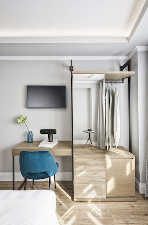 1 quarto, frigobar, cofres nos quartos, cortinas blackout