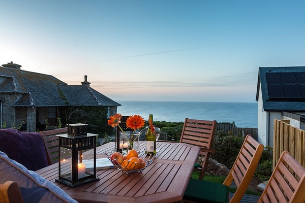 Cottage | Interior